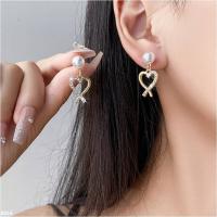 MER0054	韓版珍珠愛心鑲鑽銀針耳環